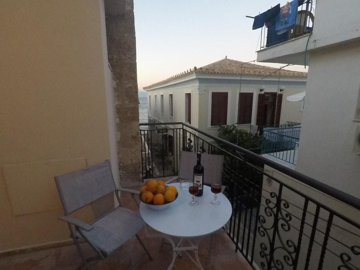 Xenias Rooms Apartments Koróni Kültér fotó